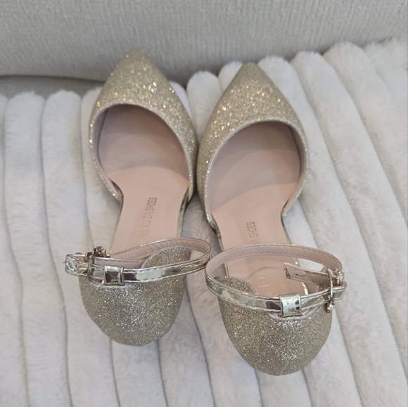 Elegant Gold Glitter Women's Shoes - Picture 5 of 15